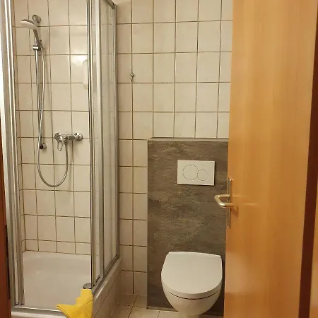 Zur Friedenseiche ホテル